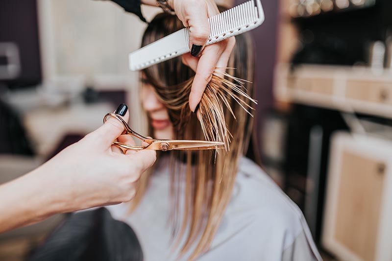 une variété de coupe de cheveux Mans